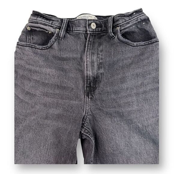 Abercrombie & Fitch The 90s Straight Ultra High Rise Curve Love 26 2R - Picture 2 of 5